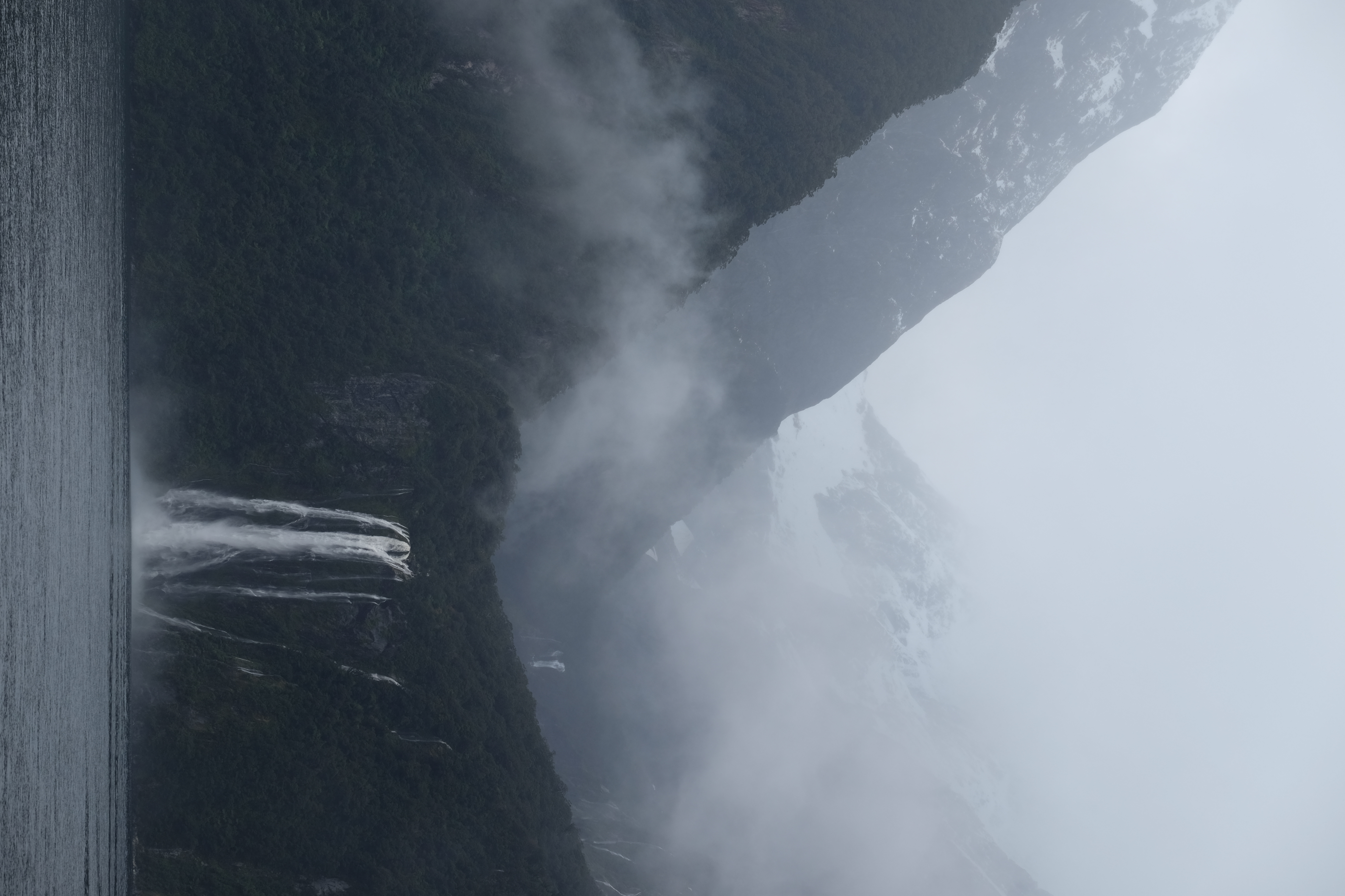 Milford Sound New Zealand photo 8