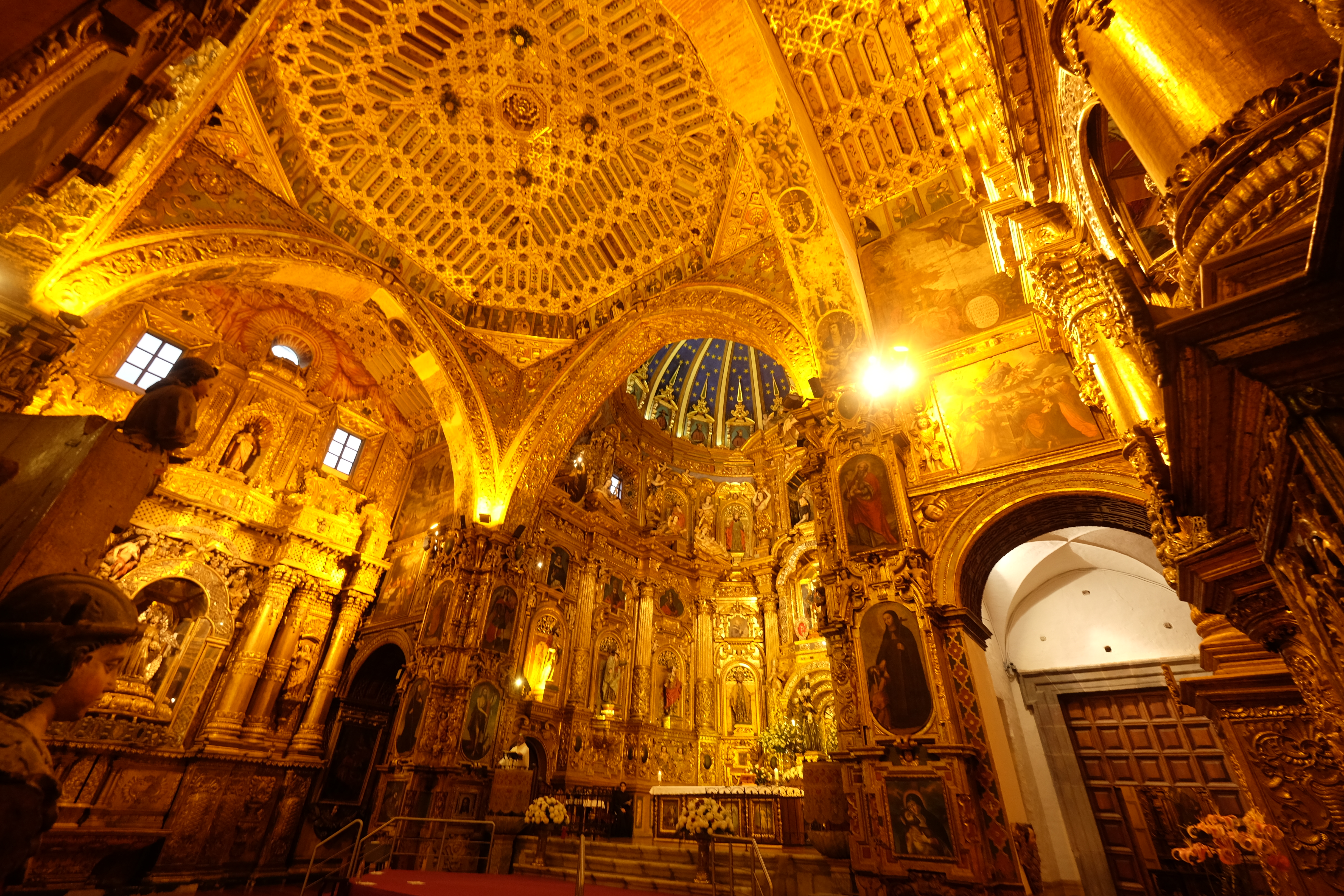 Quito Ecuador photo 2